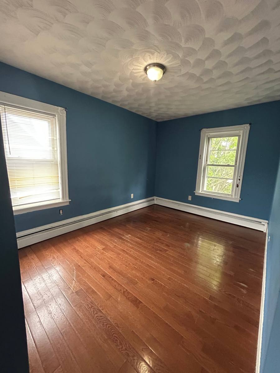 Apartment for rent at 109 Ferry St #3, Lawrence, MA 01840