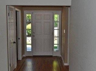 House for rent at 693 Glorietta Blvd, Lafayette, CA 94549
