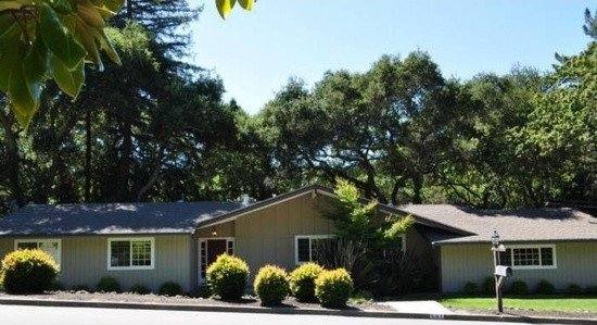 House for rent at 693 Glorietta Blvd, Lafayette, CA 94549