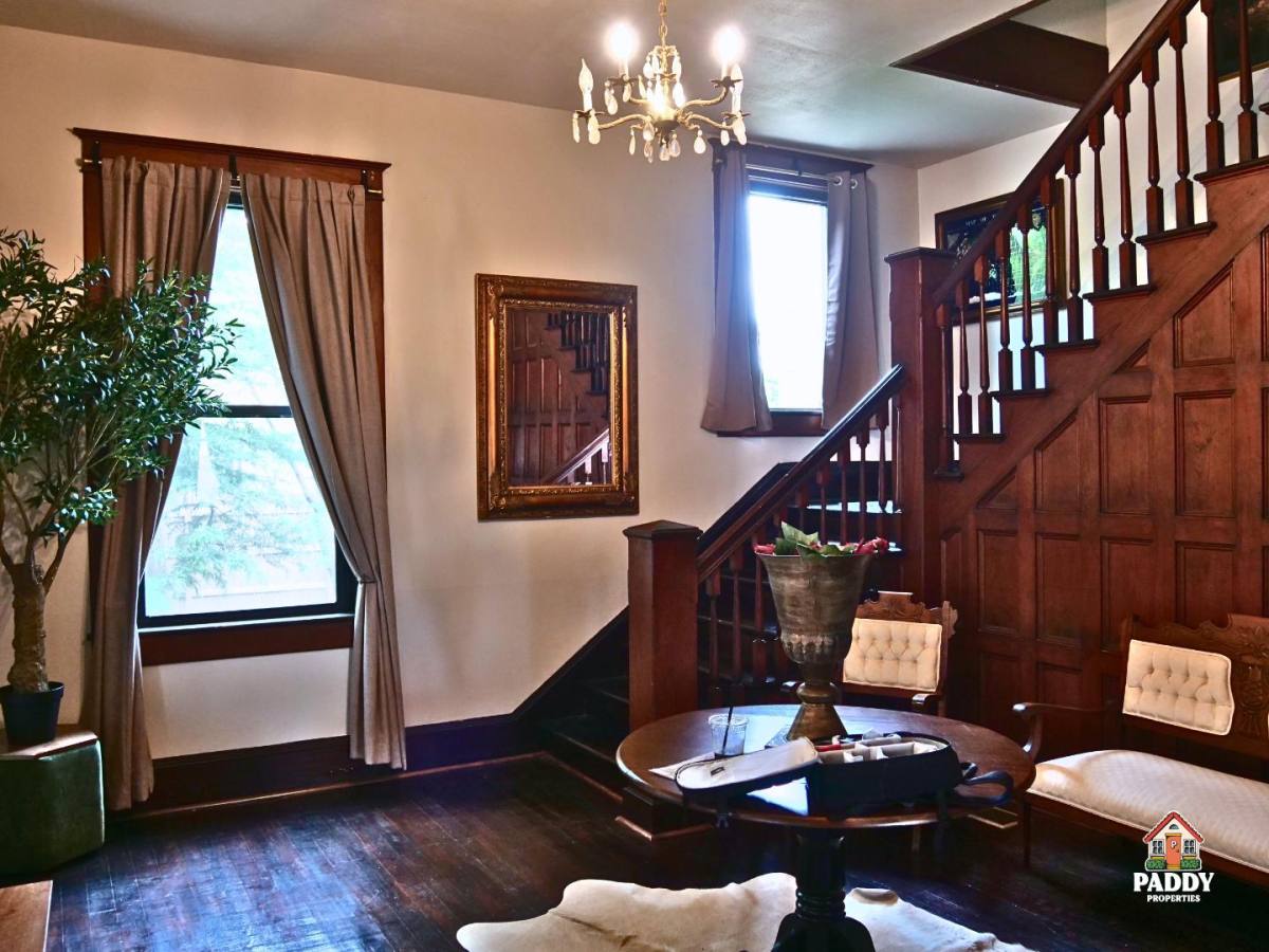 House for rent at 406 W 1st St, Mount Pleasant, TX 75455