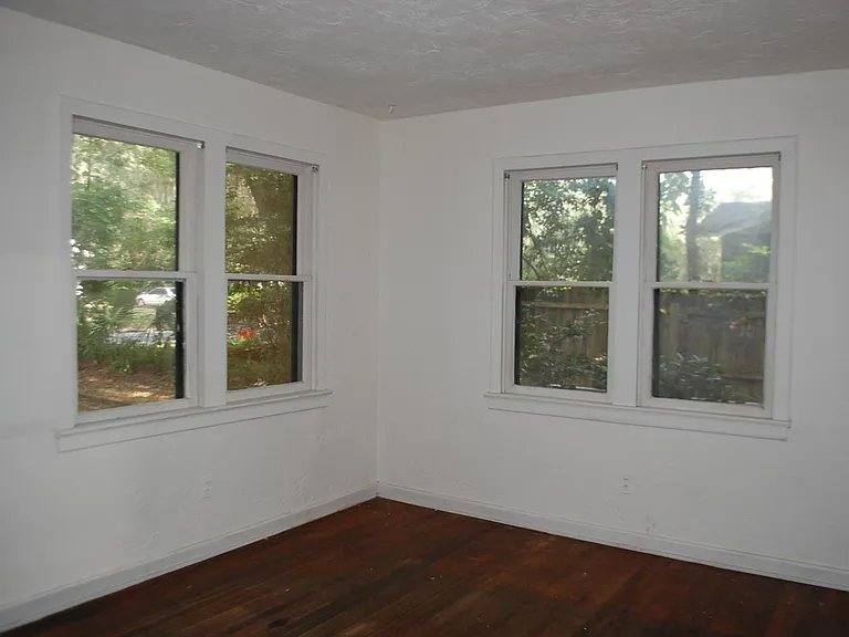 House for rent at 211 NW 25th St, Gainesville, FL 32607