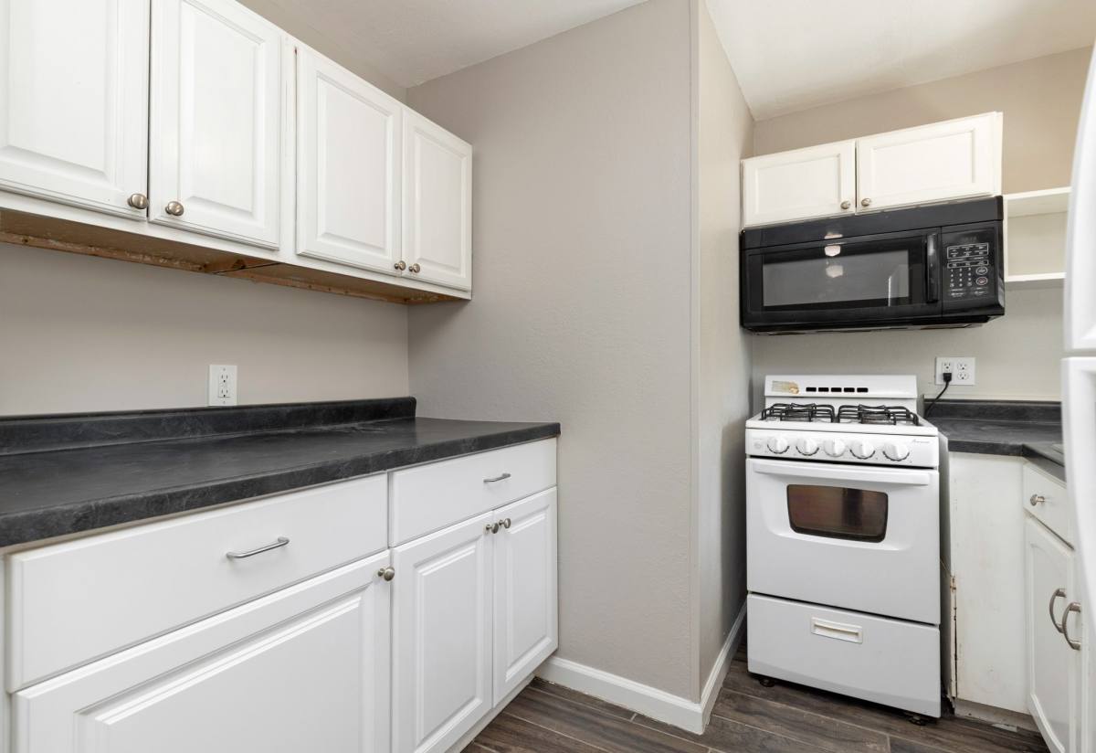 Apartment for rent at 3916 9th St #1, Des Moines, IA 50313