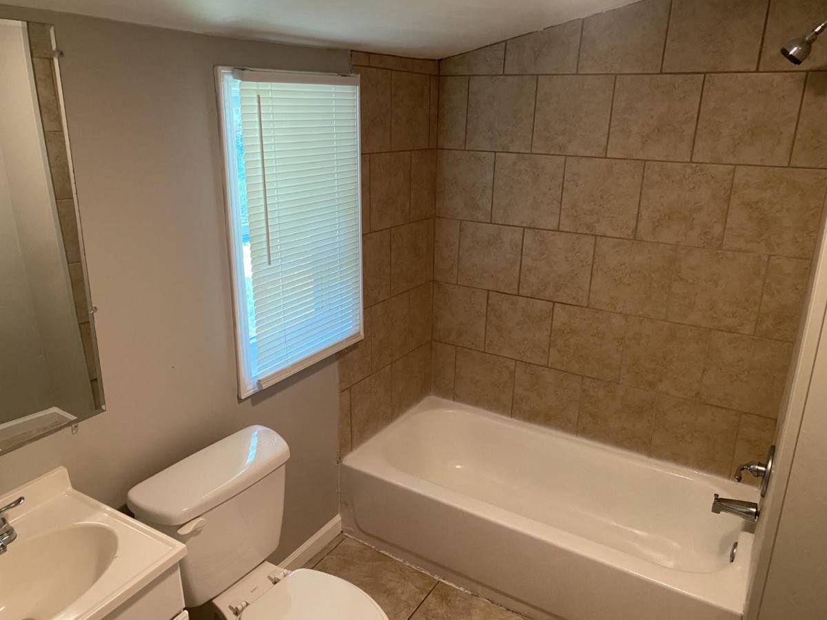 Apartment for rent at 2610 19th St #A, Tuscaloosa, AL 35401