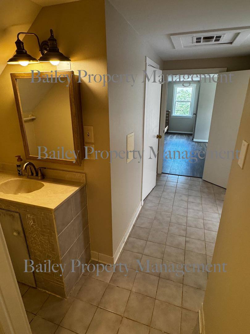 House for rent at 1823 Stevens Ave, Louisville, KY 40205