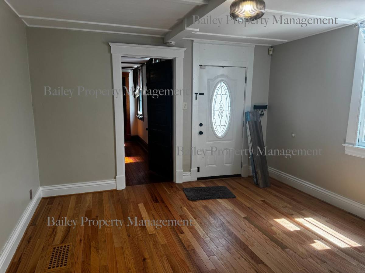 House for rent at 1823 Stevens Ave, Louisville, KY 40205