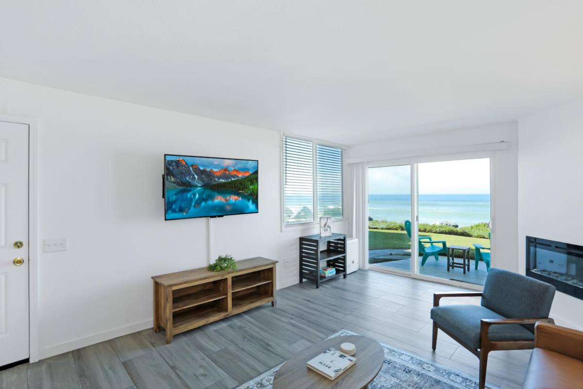 Apartment for rent at 1244 Seacoast Dr, Imperial Beach, CA 91932
