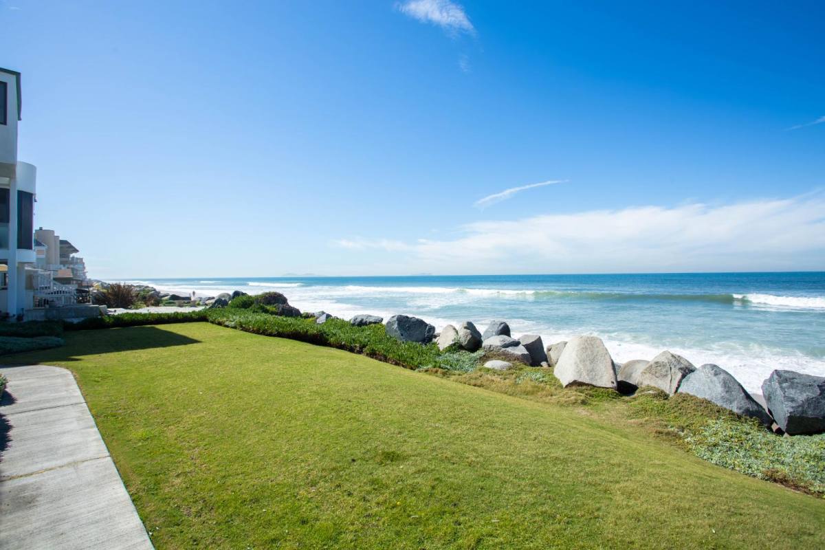 Apartment for rent at 1244 Seacoast Dr, Imperial Beach, CA 91932