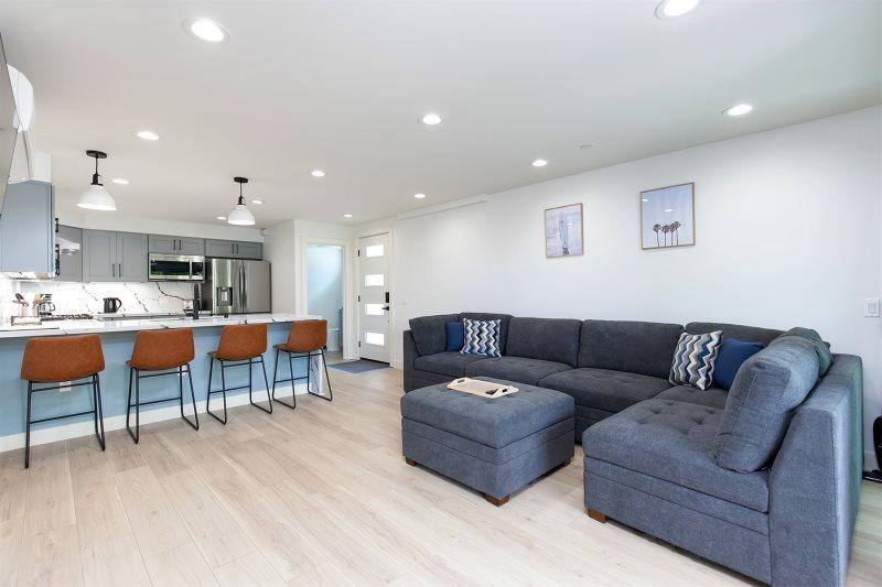 Condo for rent at 823 Island Court, San Diego, CA 92109