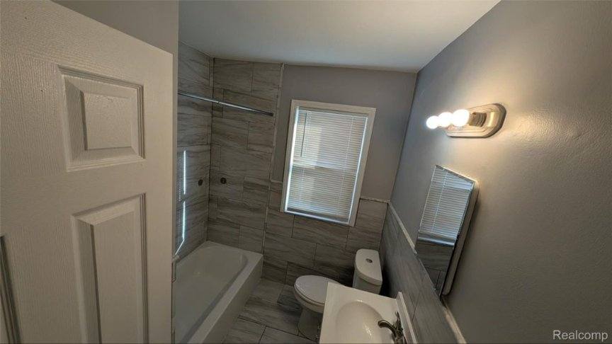 House for rent at 21338 Pembroke, Detroit, MI 48219