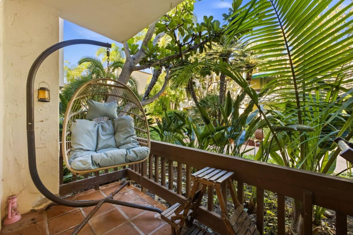 Apartment for rent at 6333 La Jolla Blvd #LA, La Jolla, CA 92037