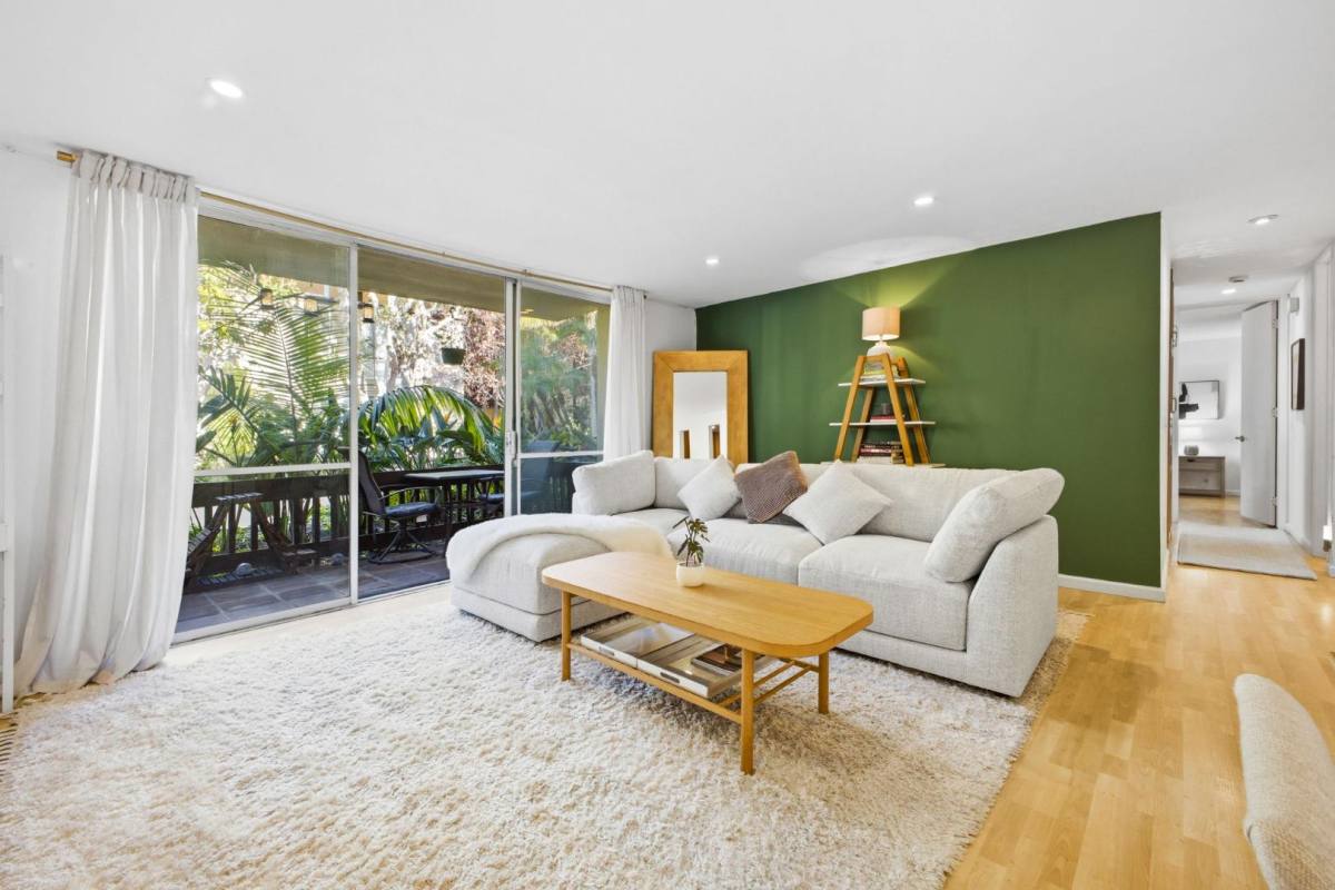 Apartment for rent at 6333 La Jolla Blvd #LA, La Jolla, CA 92037
