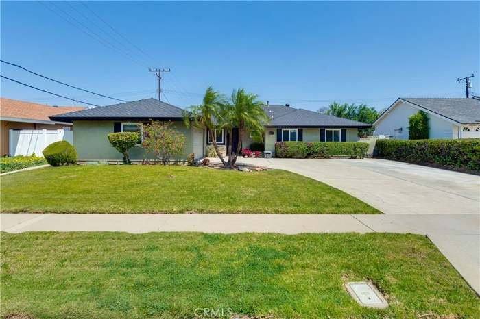House for rent at 1049 El Mirador Dr, Fullerton, CA 92835