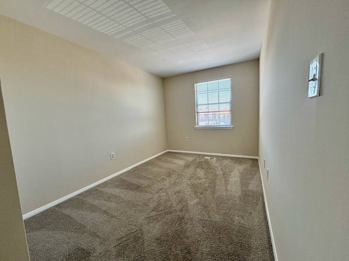 Townhouse for rent at 24 Laurence Brooke Rd, Catonsville, MD 21228