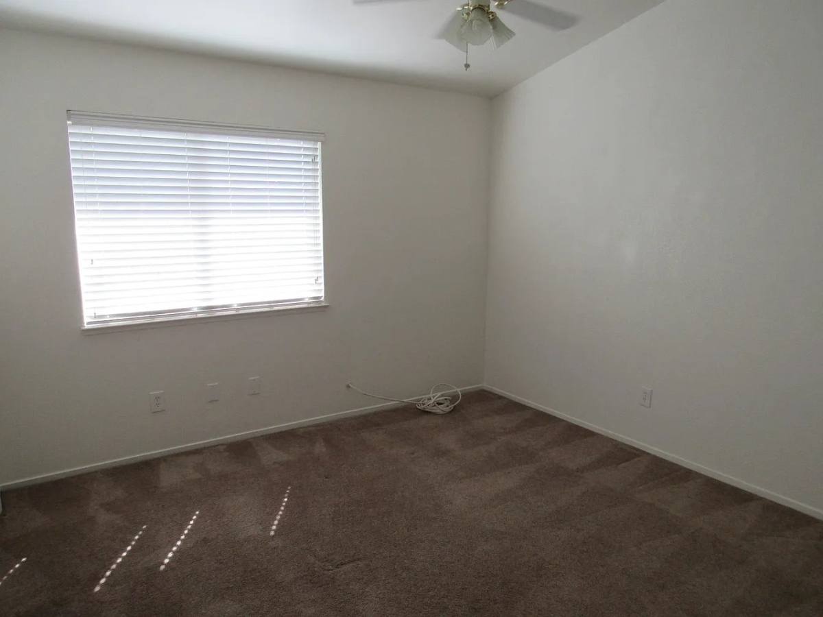Townhouse for rent at 2600 Brookside Dr #64, Bakersfield, CA 93311
