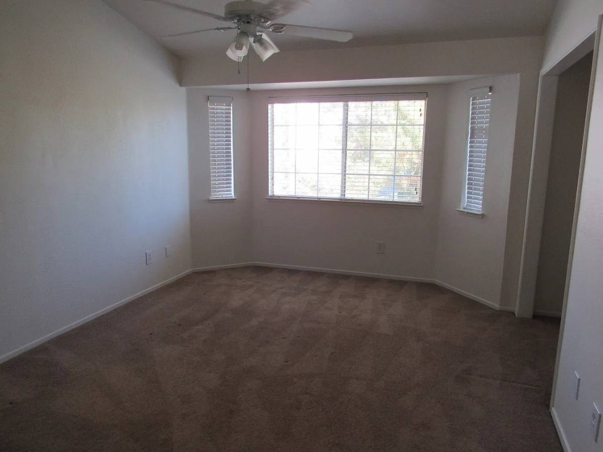 Townhouse for rent at 2600 Brookside Dr #64, Bakersfield, CA 93311