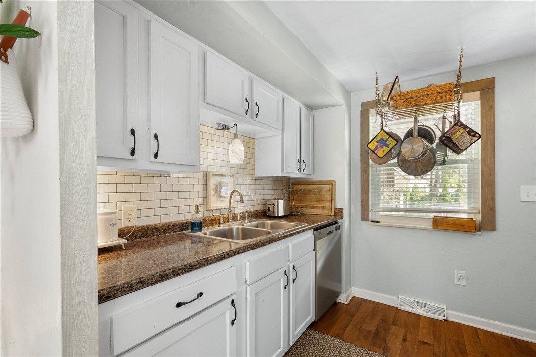 House for rent at 200 Fox Chapel Rd, Pittsburgh, PA 15238