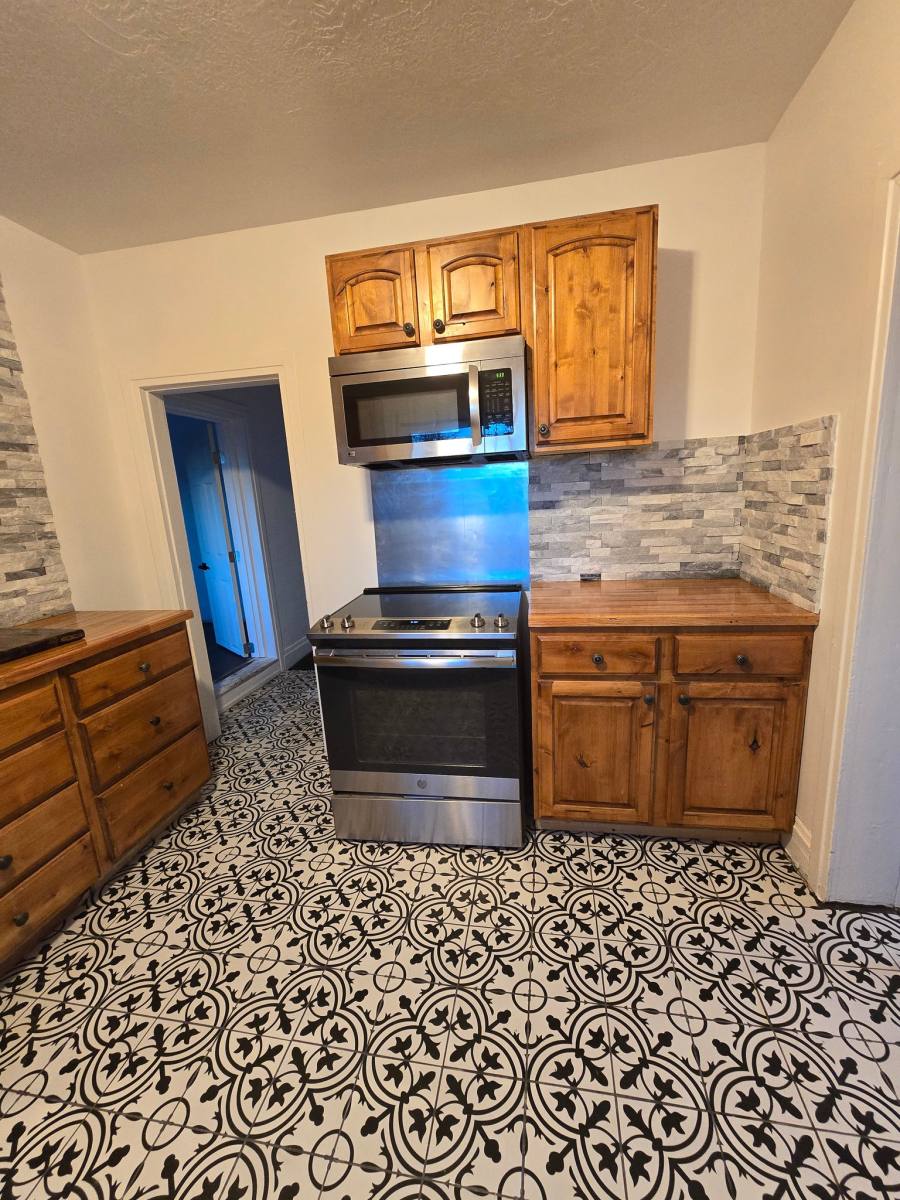 House for rent at 452 S Main St, Nephi, UT 84648