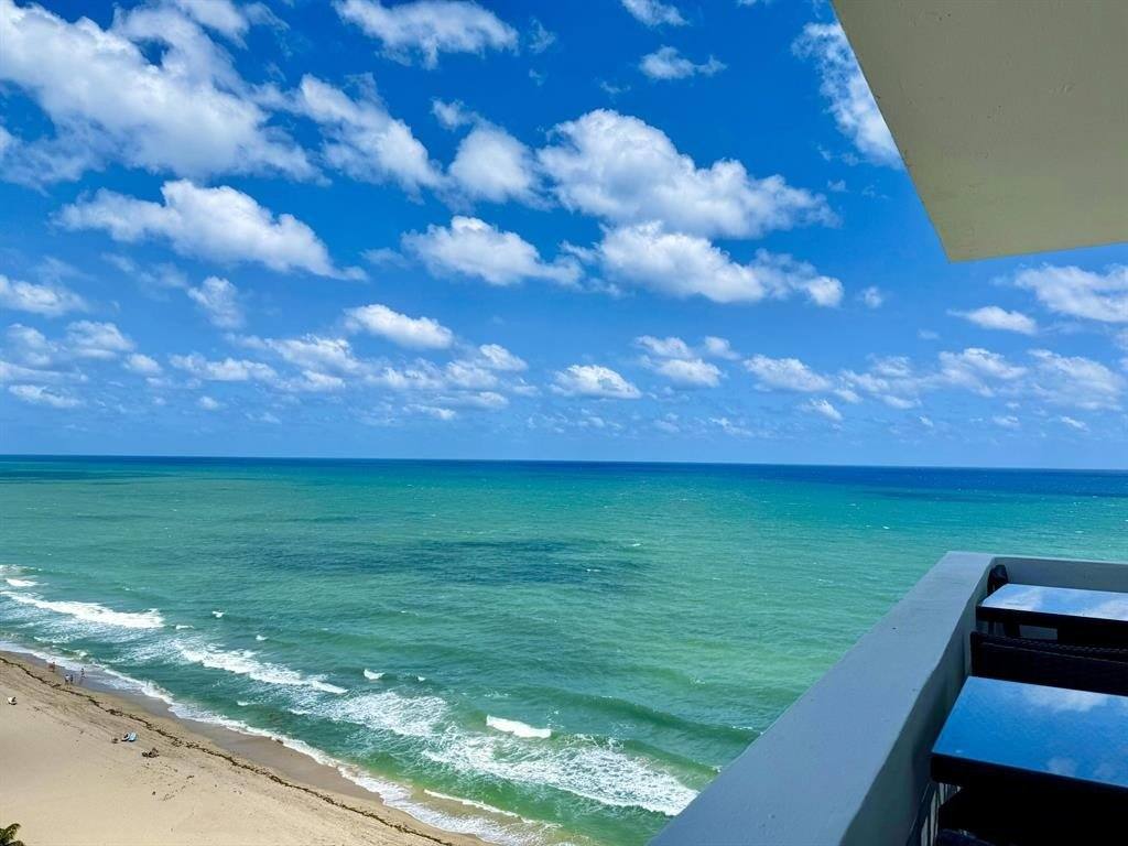 Apartment for rent at 4250 Galt Ocean Dr #14T, Fort Lauderdale, FL 33308