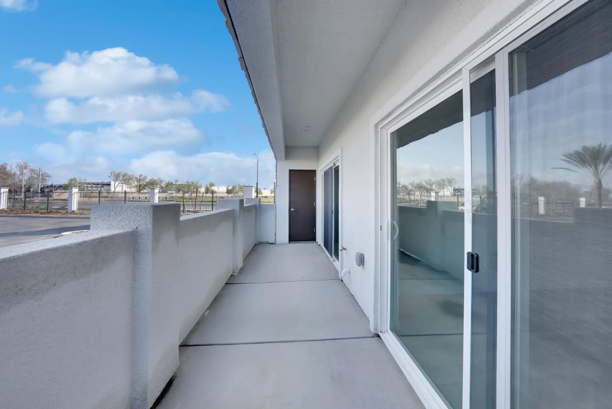 2068 Millennium Way #102, Hanford, CA 93230 - Apartment for Rent - Image 14