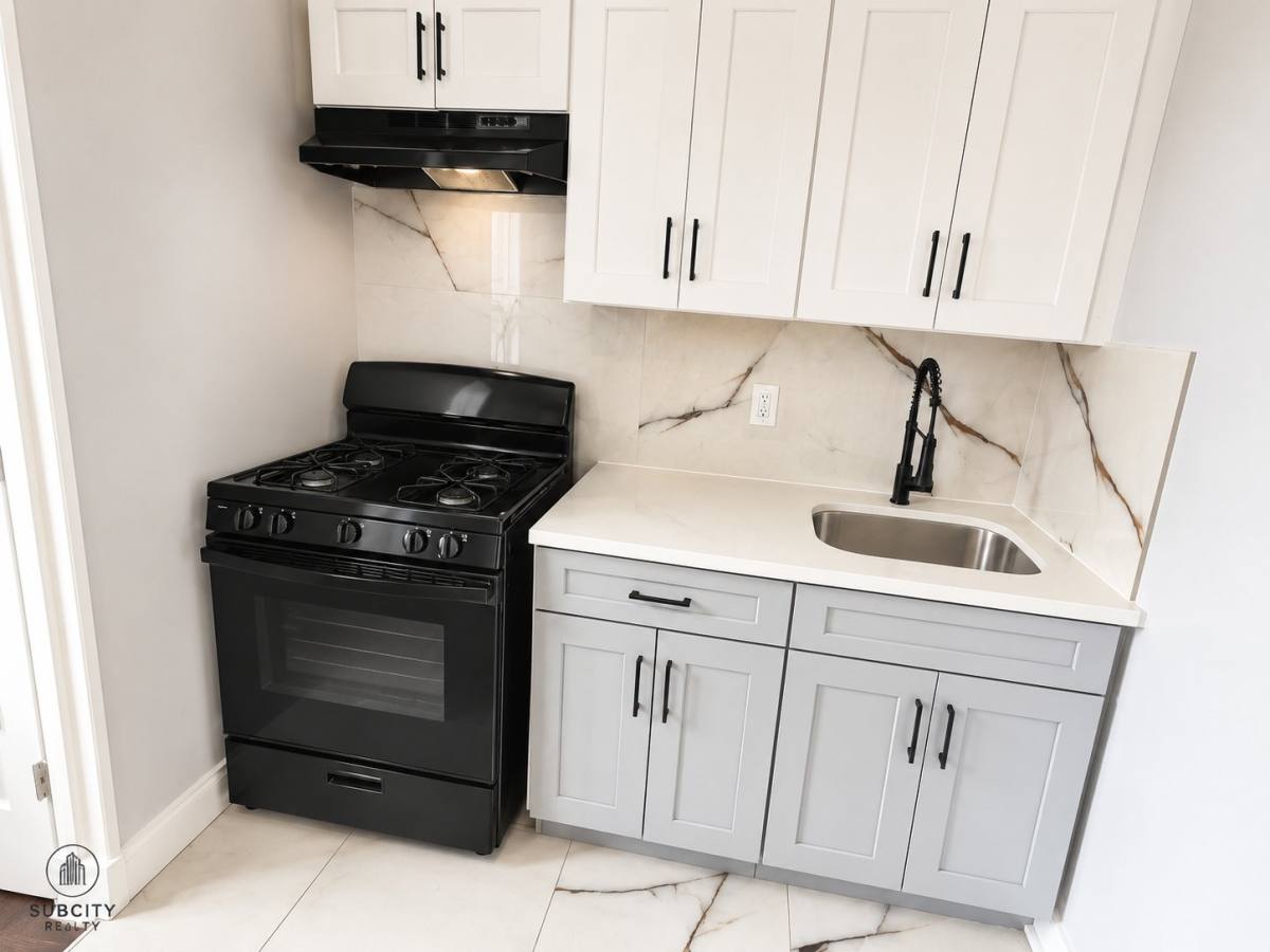 Apartment for rent at 315 Market St #4, Paterson, NJ 07501