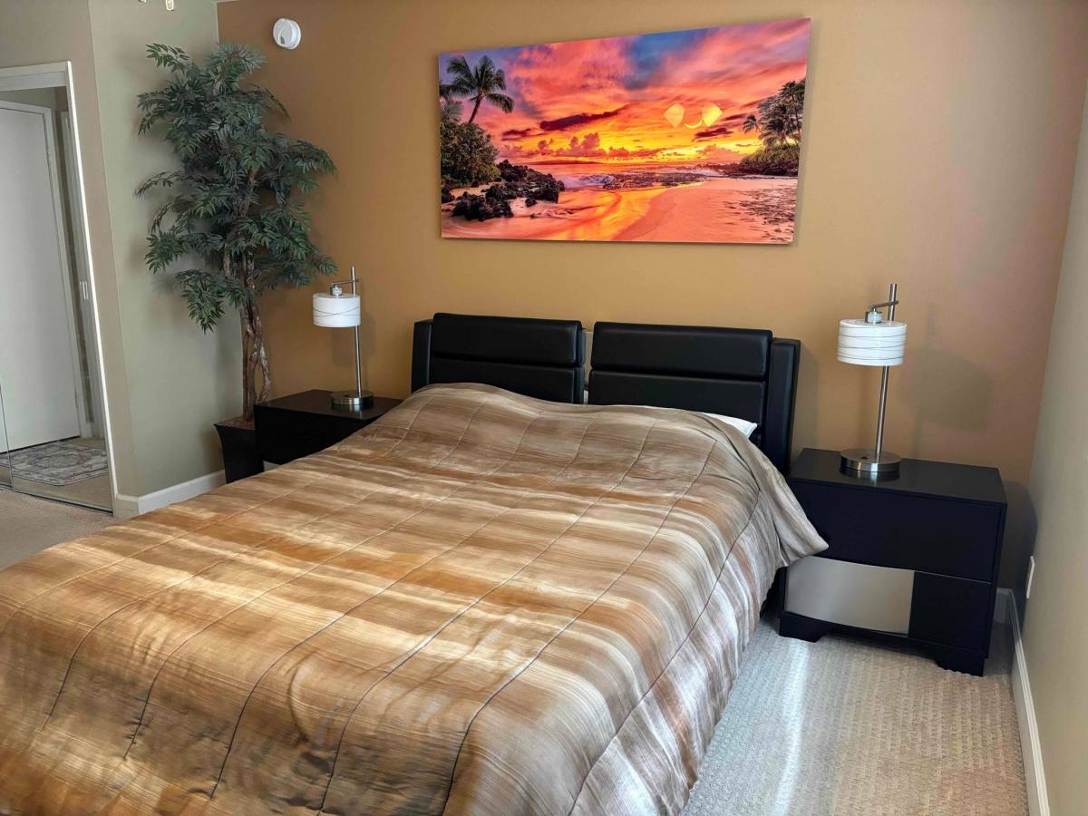 Condo for rent at 1430 Colby Ave, Los Angeles, CA 90025