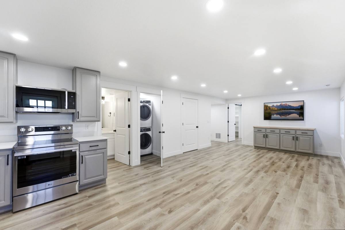 Apartment for rent at 2432 W Santa Fe Dr, Mapleton, UT 84664