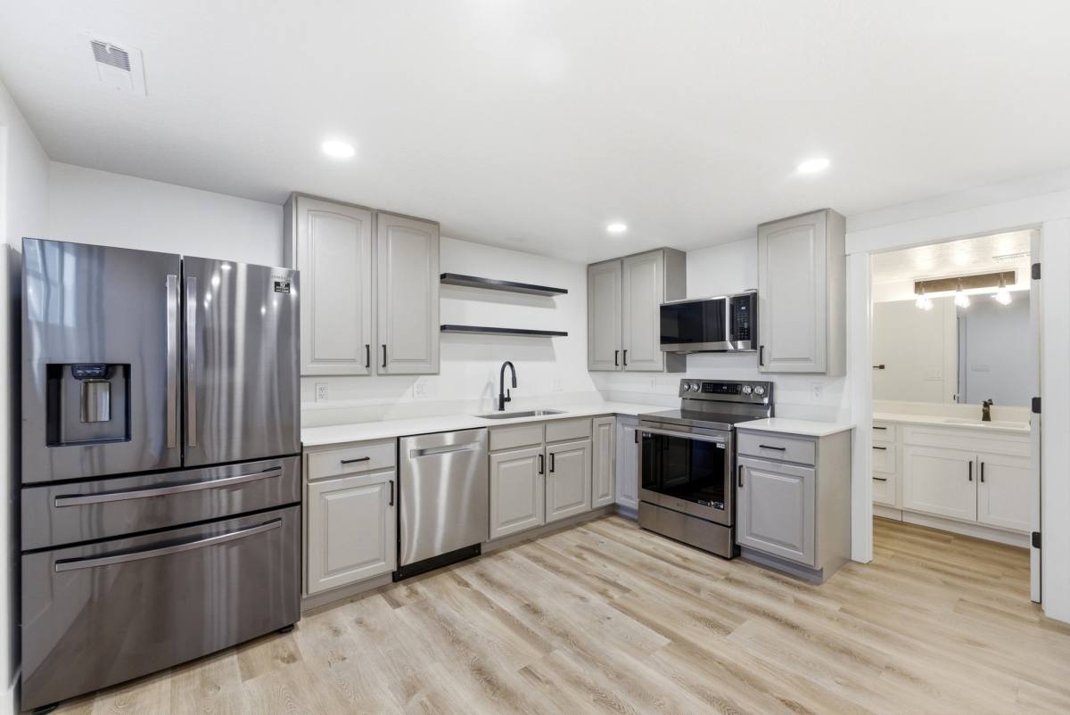 Apartment for rent at 2432 W Santa Fe Dr, Mapleton, UT 84664