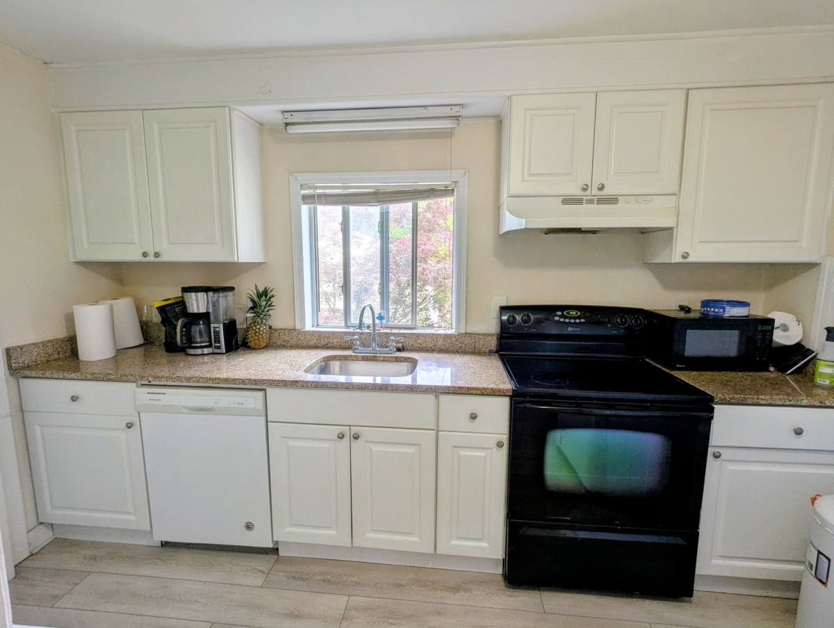 Apartment for rent at 182 Washington St #B1, Rocky Hill, NJ 08553