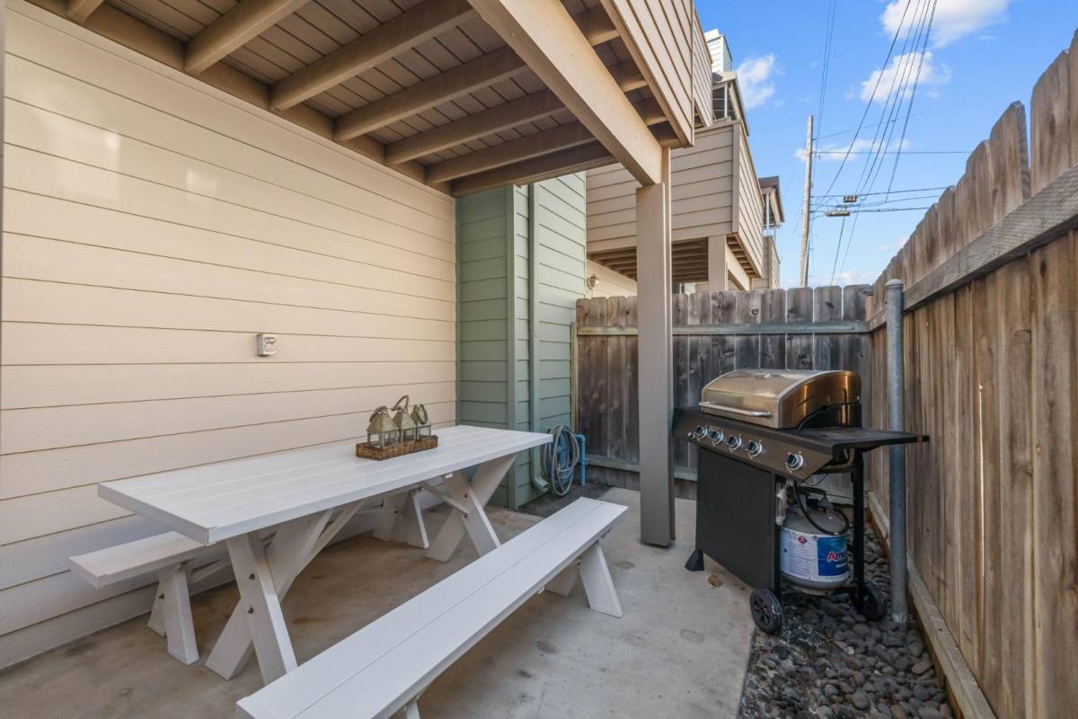 Townhouse for rent at 733 Seacoast Dr, Imperial Beach, CA 91932