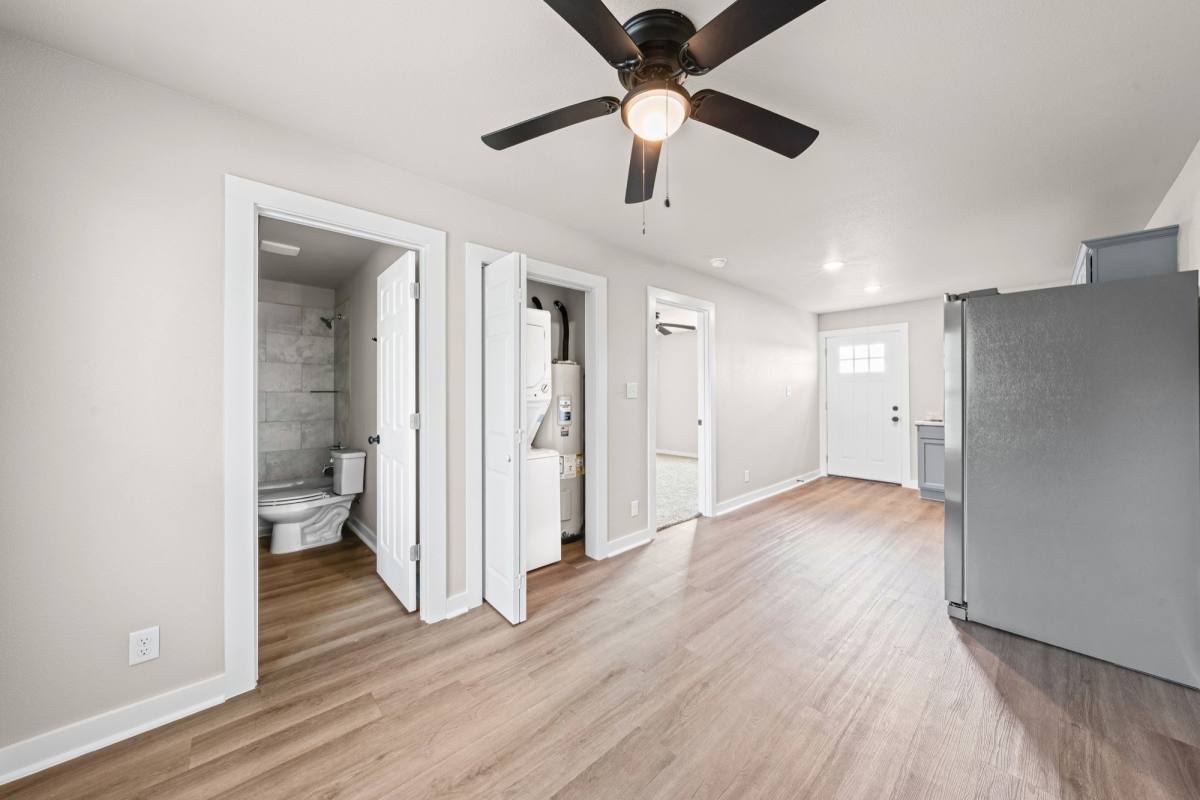 House for rent at 101B Thomas St, Rogers, TX 76569
