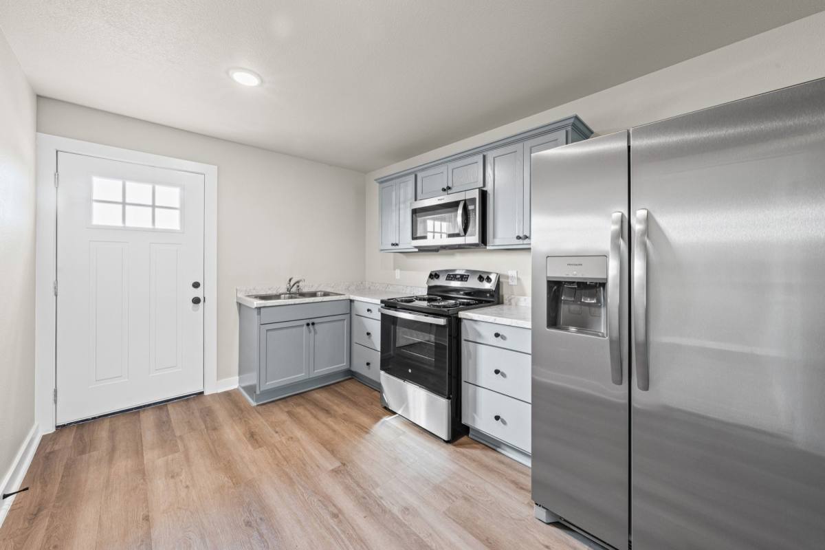 House for rent at 101B Thomas St, Rogers, TX 76569
