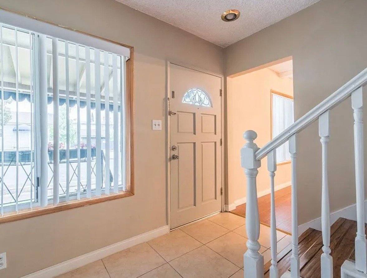 Apartment for rent at 341 W Dryden St #A, Glendale, CA 91202
