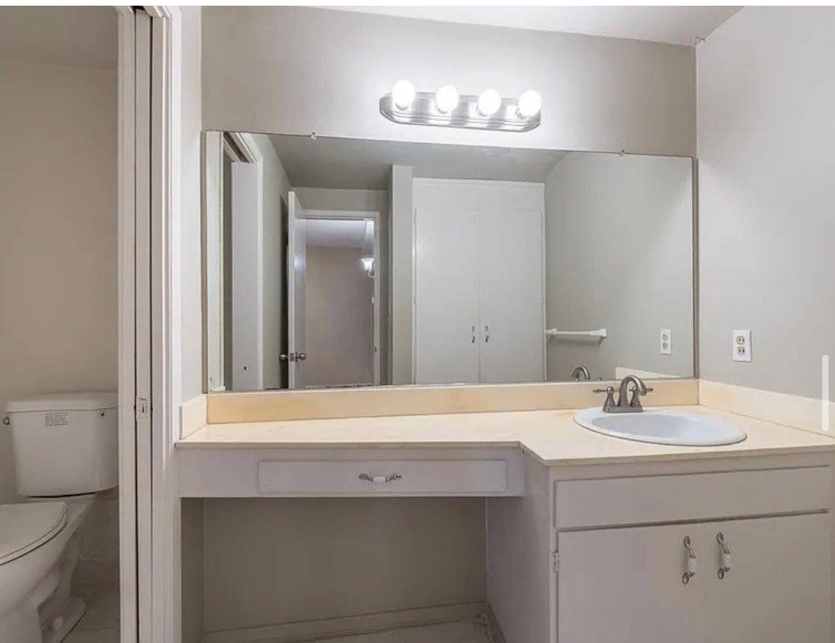 Apartment for rent at 341 W Dryden St #A, Glendale, CA 91202
