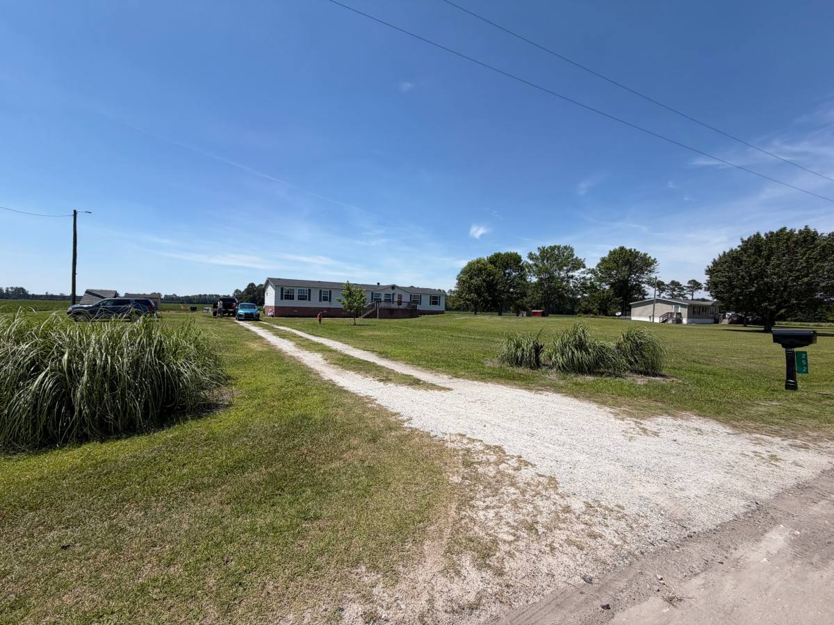 House for rent at 252 Heath Swamp Rd, Cove City, NC 28523