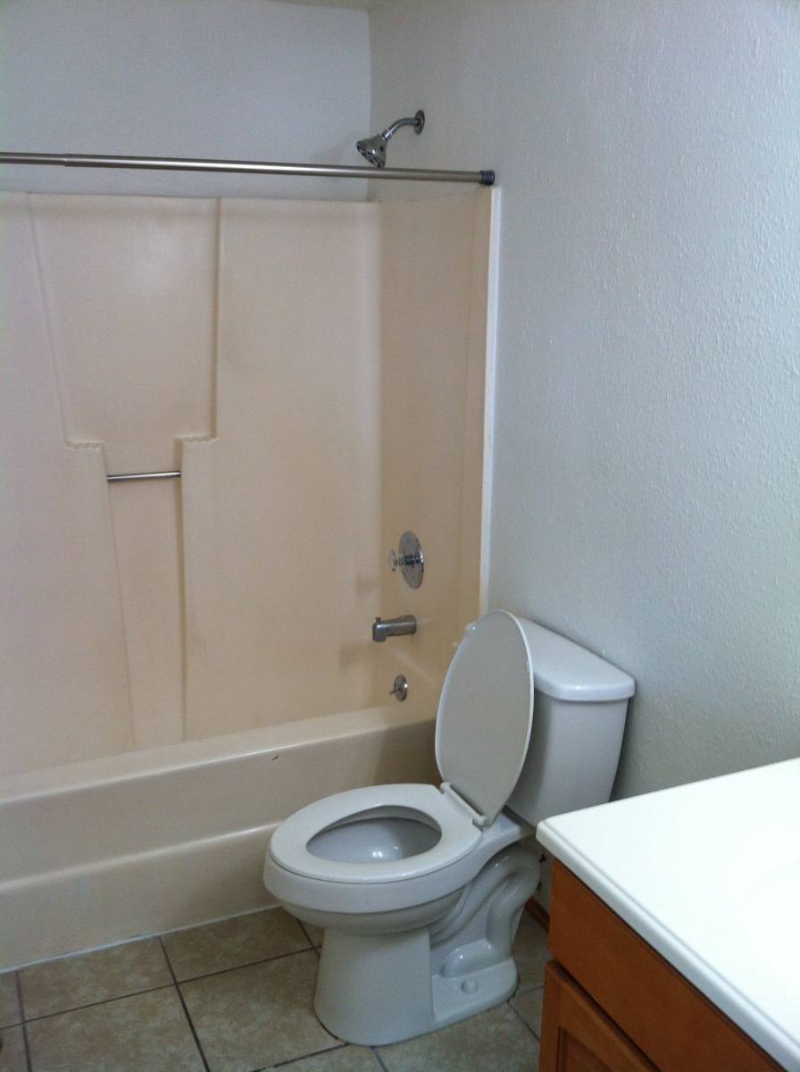 Apartment for rent at 802 22nd St NE #802, Auburn, WA 98002