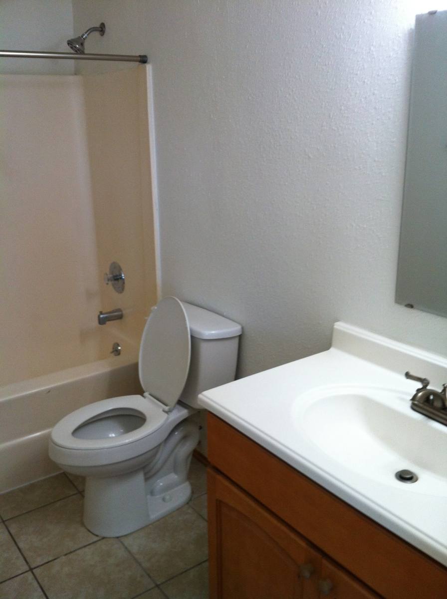 Apartment for rent at 802 22nd St NE #802, Auburn, WA 98002