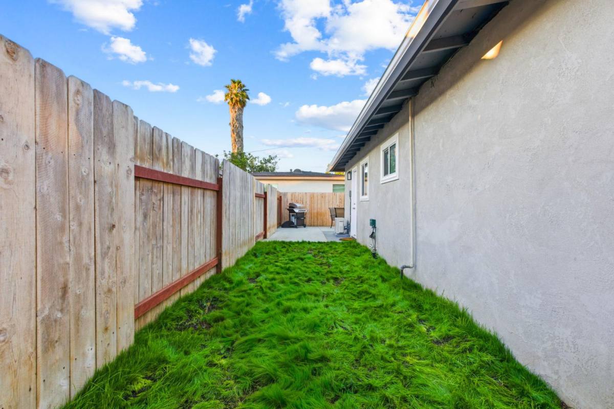 House for rent at 1135 Florida St, Imperial Beach, CA 91932