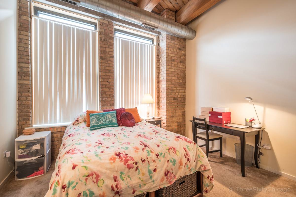 Apartment for rent at 1040 W Adams #309, Chicago, IL 60607