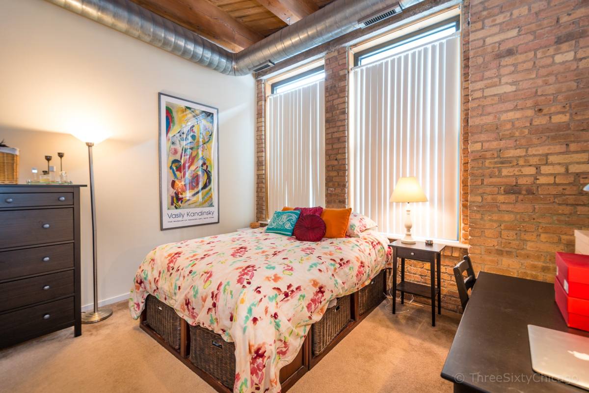Apartment for rent at 1040 W Adams #309, Chicago, IL 60607