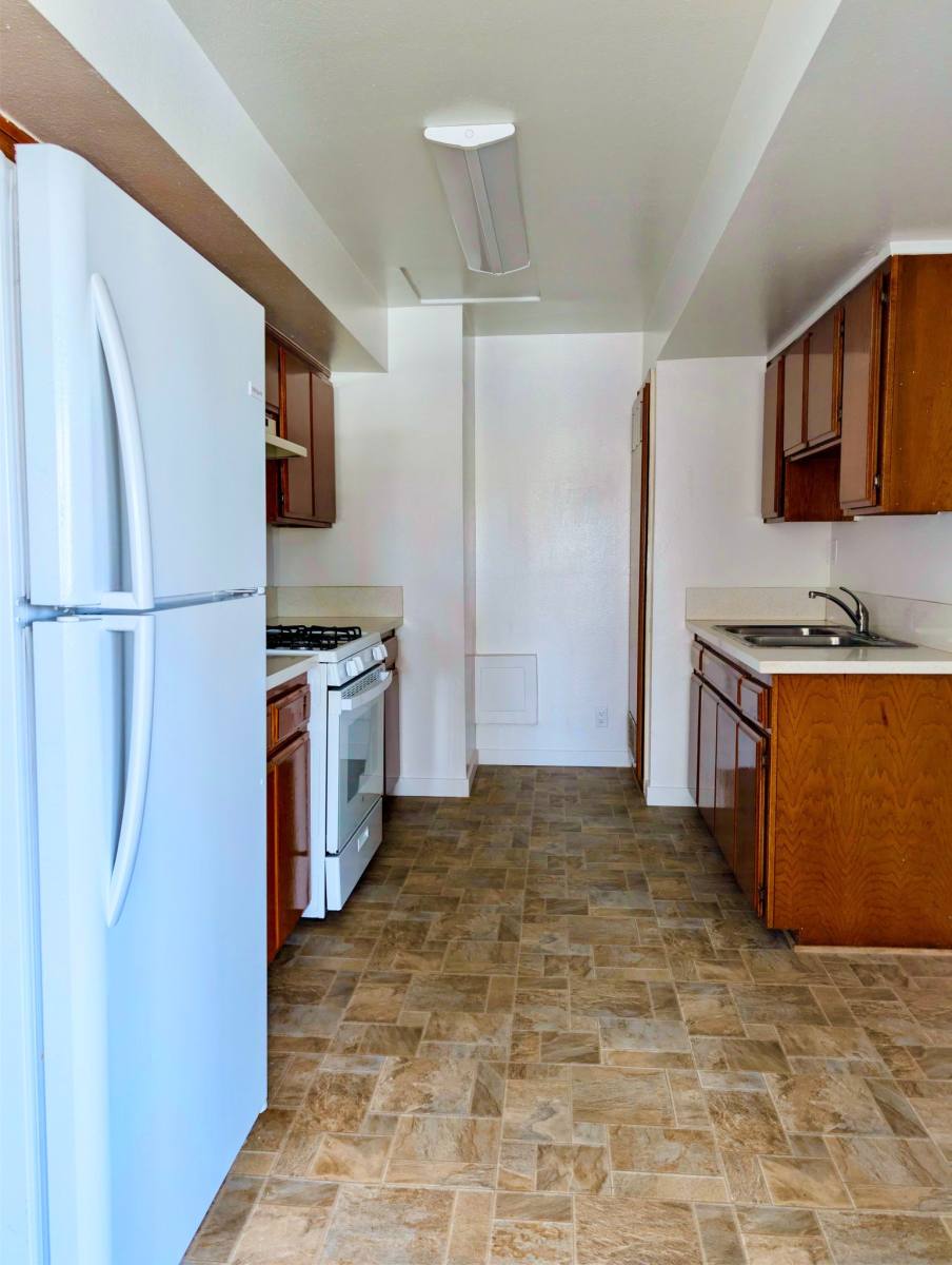 Apartment for rent at 628 N Alexandria Ave #14, Los Angeles, CA 90004