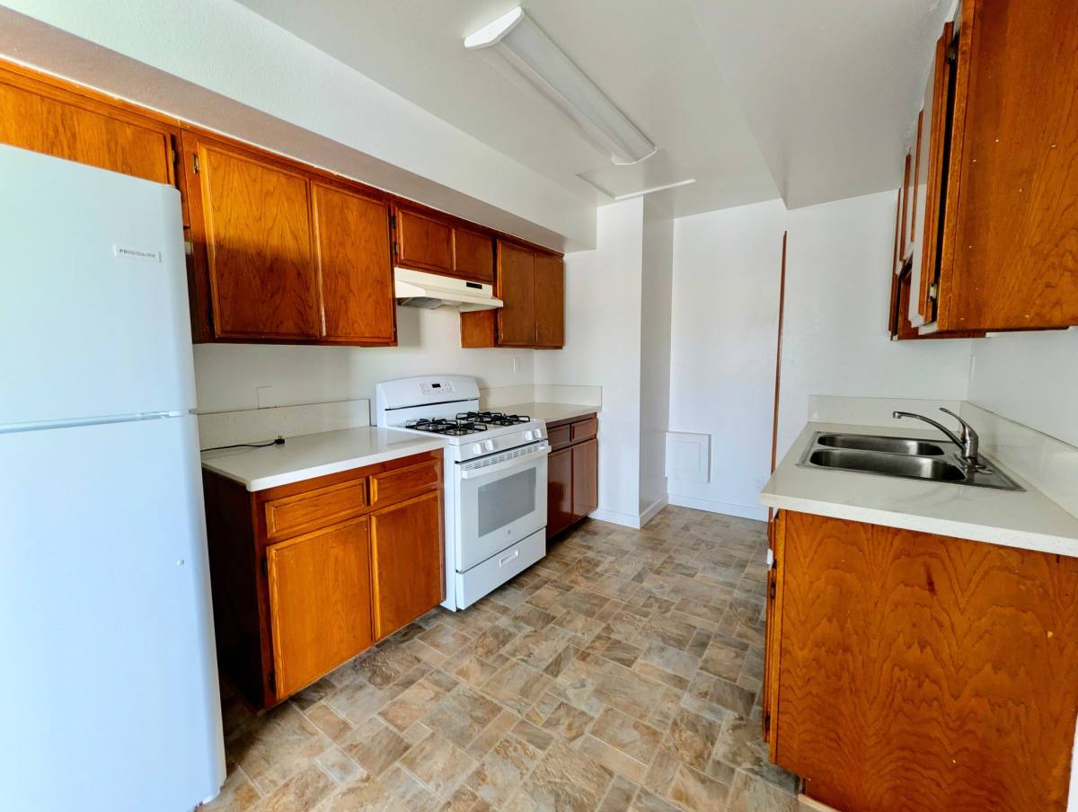 Apartment for rent at 628 N Alexandria Ave #14, Los Angeles, CA 90004