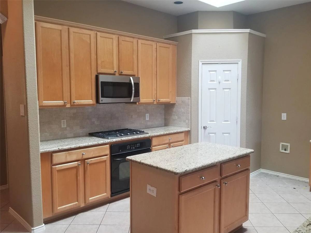 House for rent at 9208 Sterling Gate Dr, McKinney, TX 75072