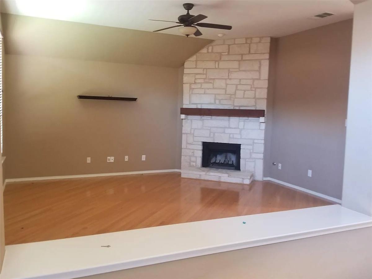 House for rent at 9208 Sterling Gate Dr, McKinney, TX 75072