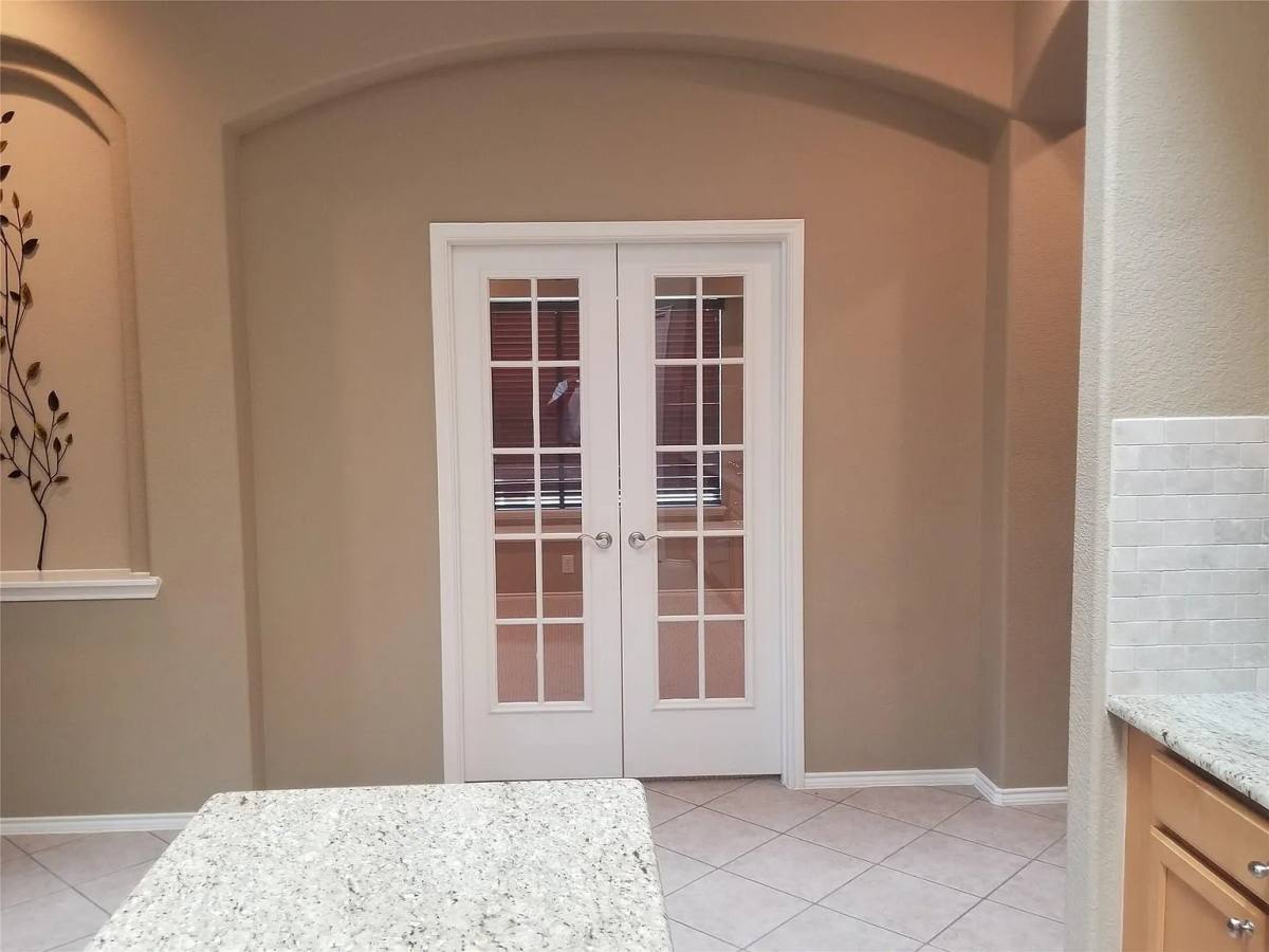 House for rent at 9208 Sterling Gate Dr, McKinney, TX 75072