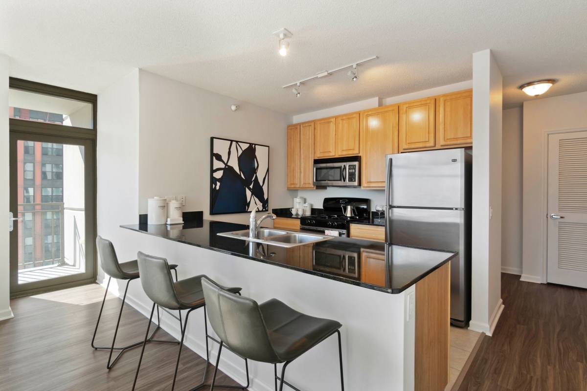 Apartment for rent at 360 N Desplaines St, Chicago, IL 60661