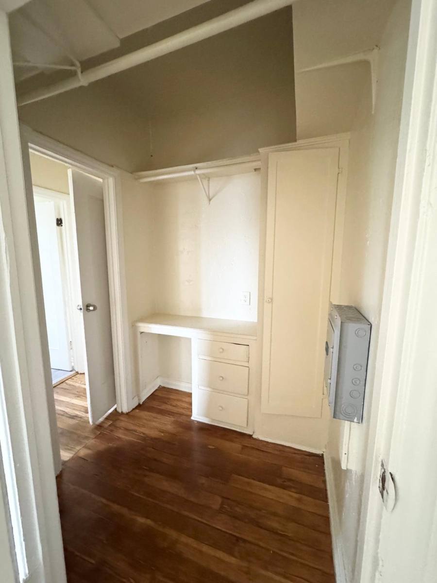 Apartment for rent at 1154 S Normandie Ave, Los Angeles, CA 90006