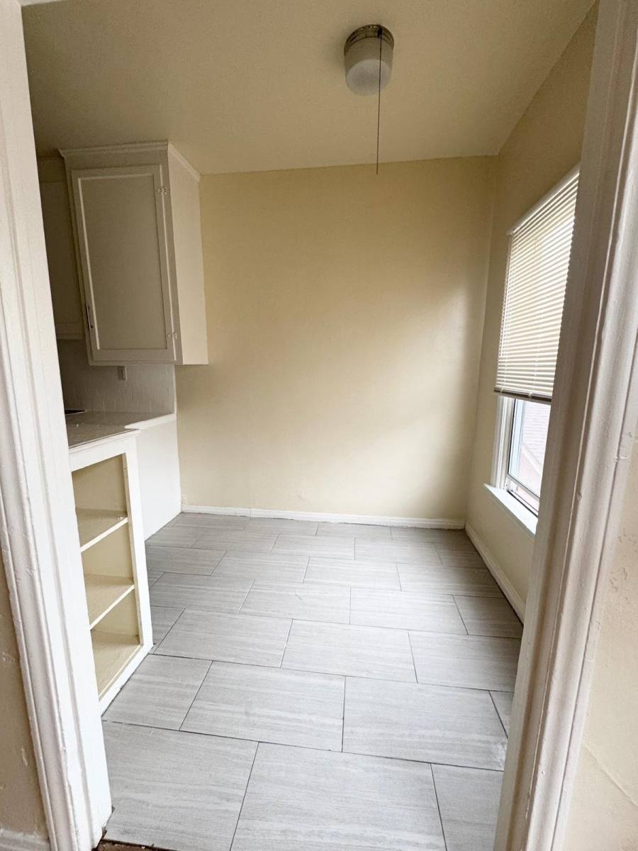 Apartment for rent at 1154 S Normandie Ave, Los Angeles, CA 90006