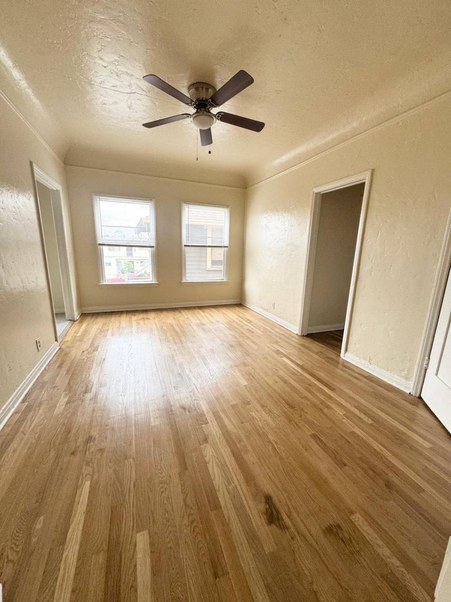 Apartment for rent at 1154 S Normandie Ave, Los Angeles, CA 90006