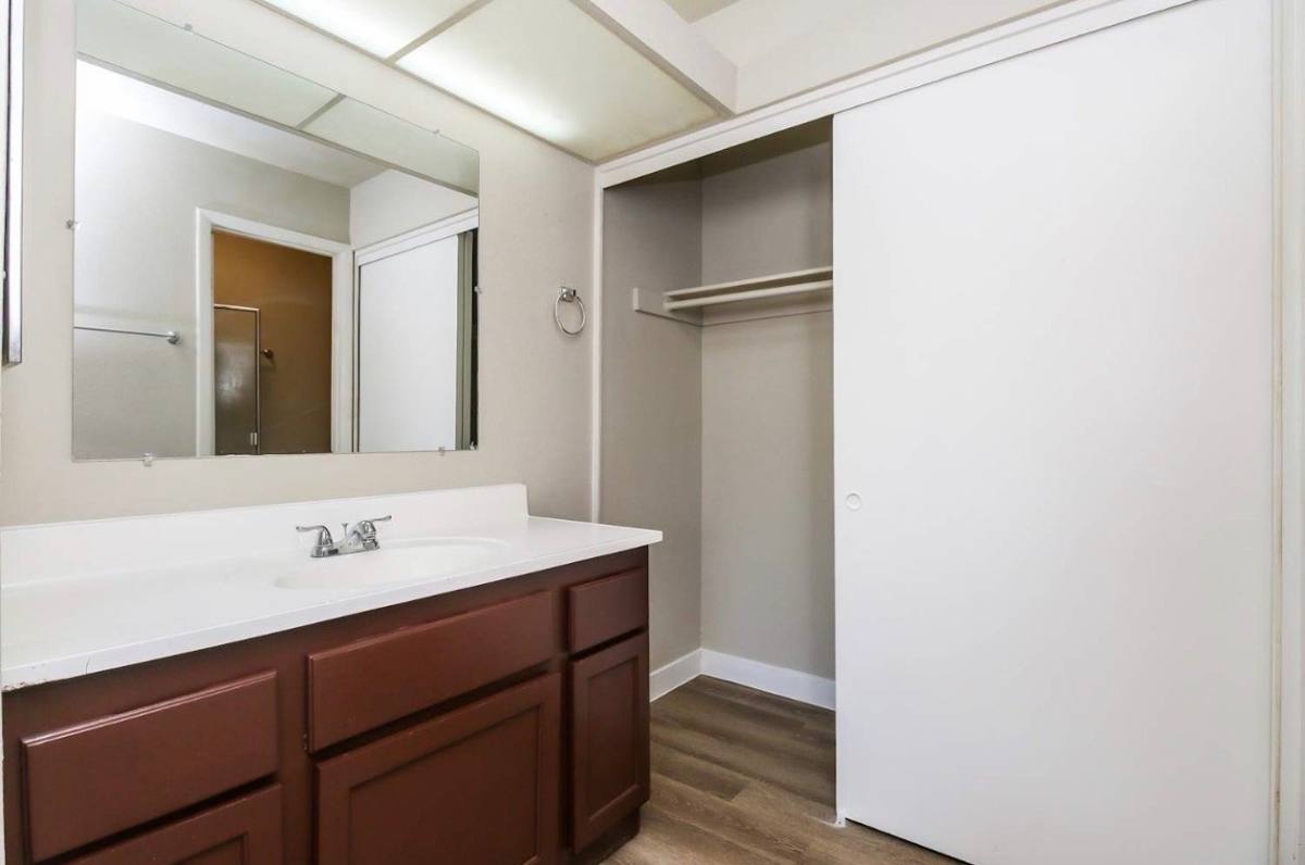 House for rent at 6627 S 44th St, Phoenix, AZ 85042