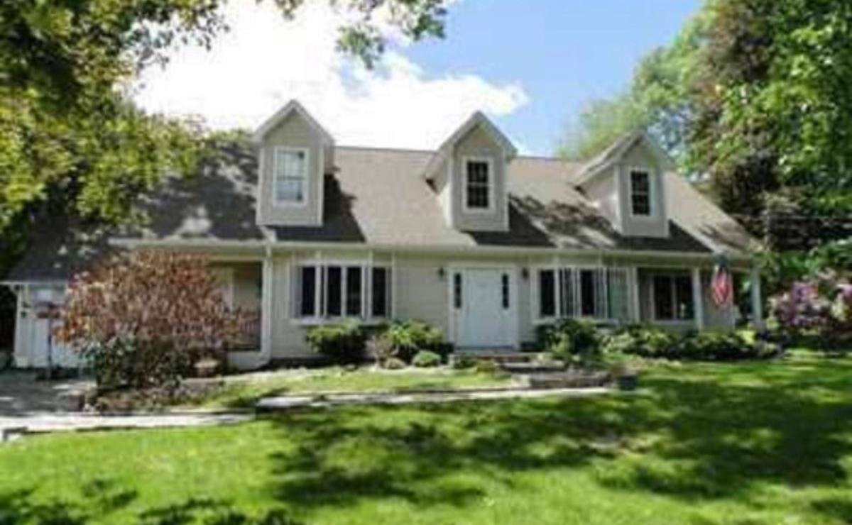 House for rent at 11 Cornish Rd #1, Carmel, NY 10512
